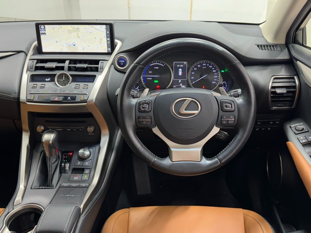レクサス NX300h Iパッケージ