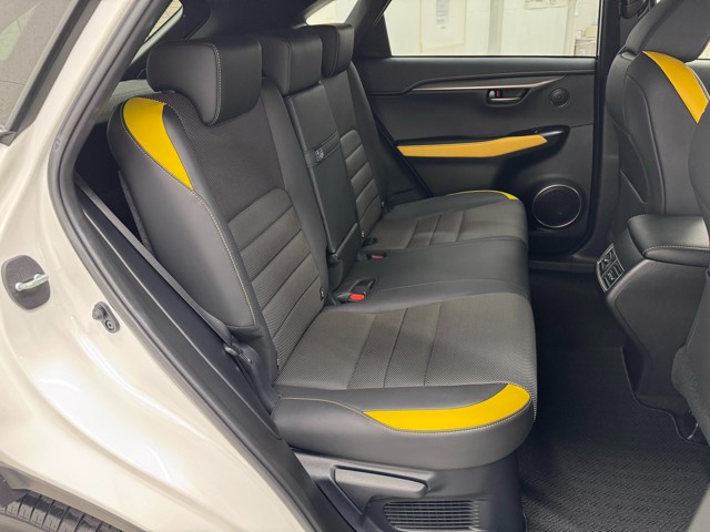 レクサス NX300h Fスポーツ