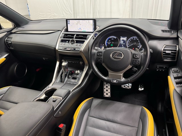 レクサス NX300h Fスポーツ