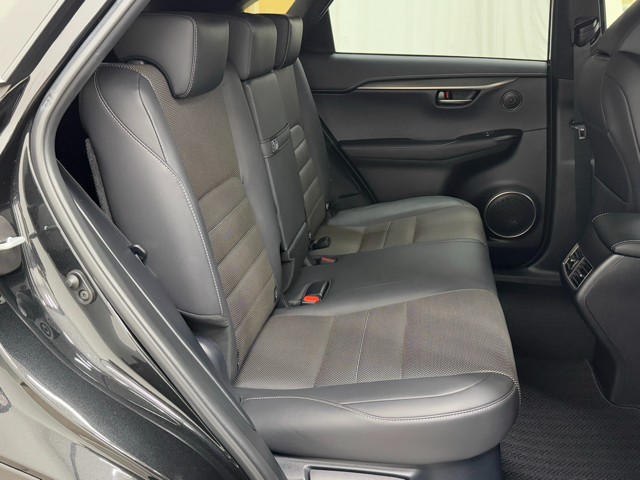 レクサス NX300h Fスポーツ