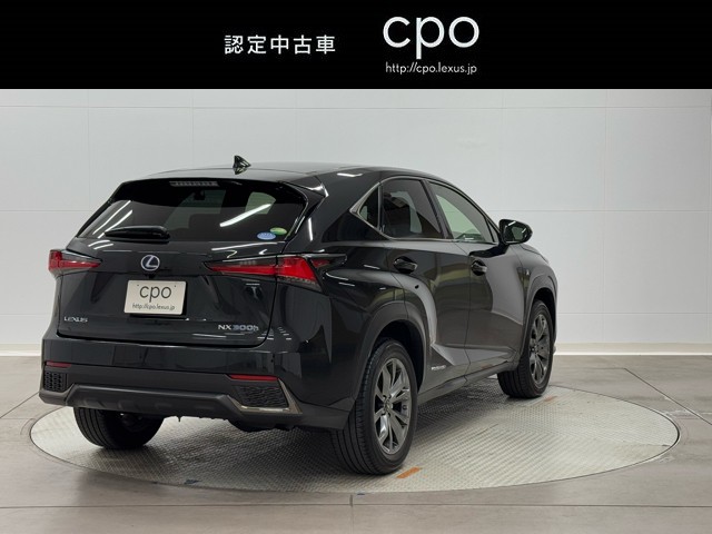 レクサス NX300h Fスポーツ