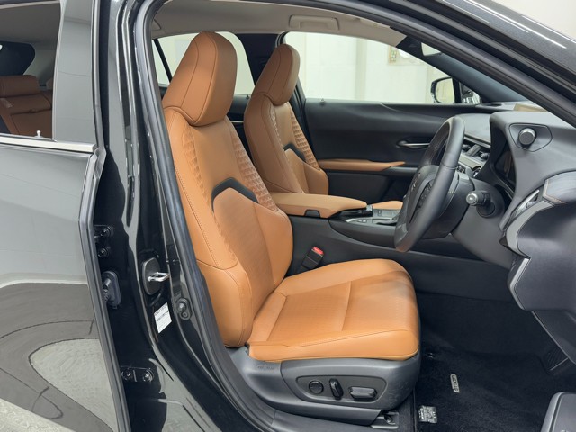 レクサス UX250h バージョンC