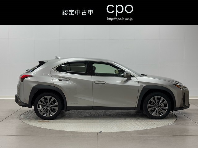 レクサス UX250h Fスポーツ