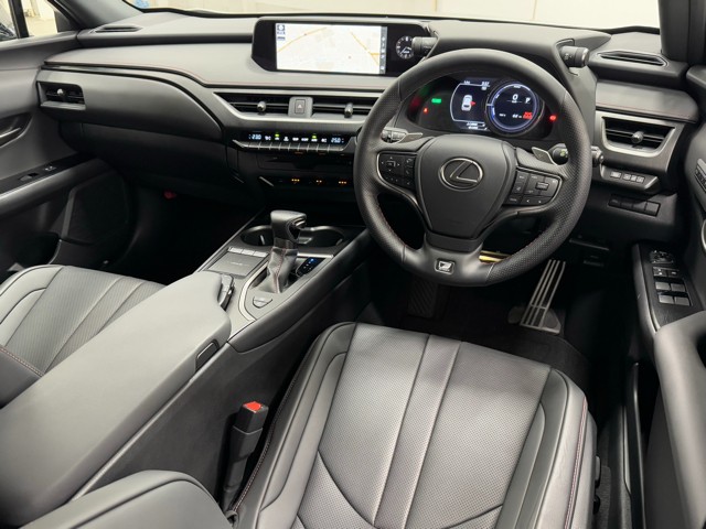 レクサス UX250h Fスポーツ