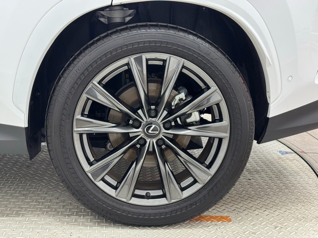 レクサス NX450H+ Fスポーツ