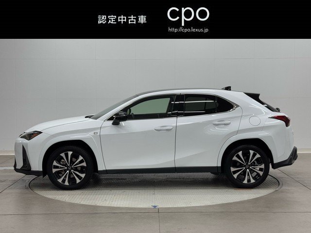 レクサス UX250h F SPORTEmotio