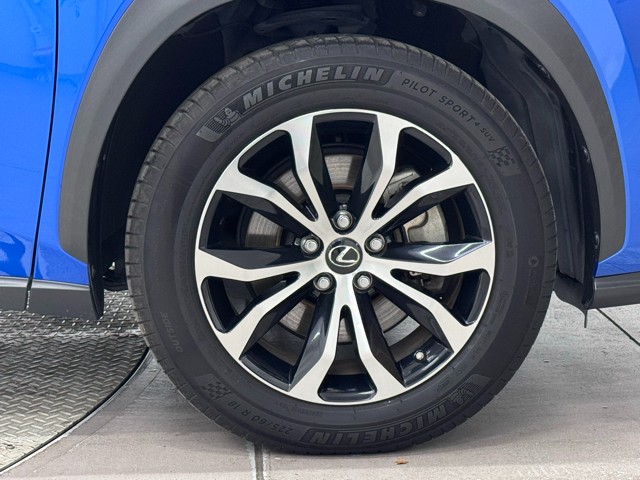 レクサス NX300h Fスポーツ