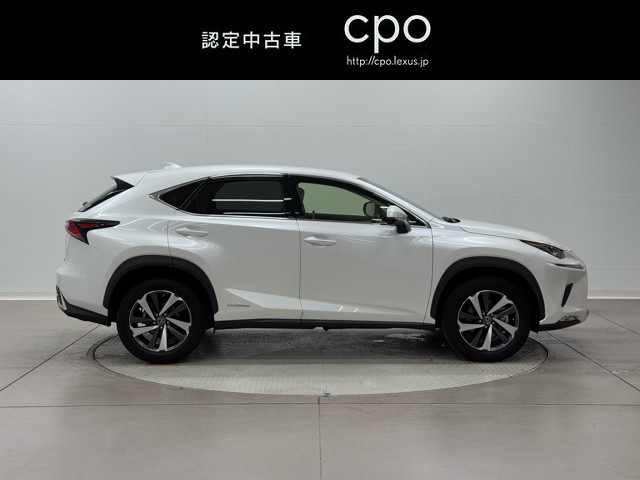 レクサス NX300h Iパッケージ