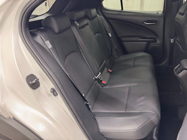 レクサス UX250h バージョンL