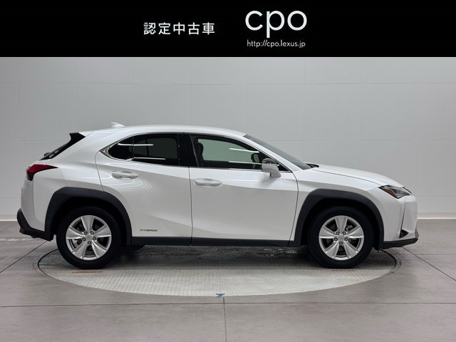 レクサス UX250h バージョンC