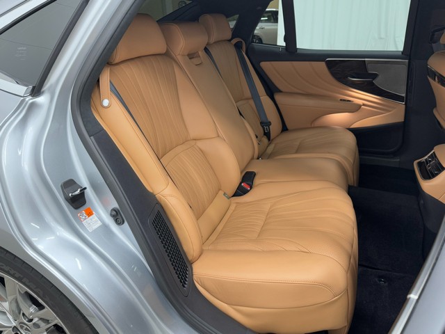 レクサス LS500h EXECTIVE AD