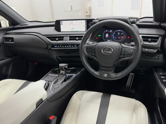 レクサス UX250h Fスポーツ
