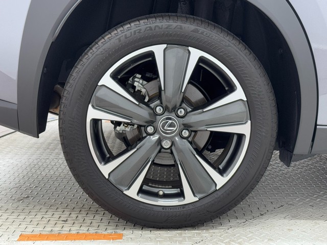 レクサス UX250h バージョンC