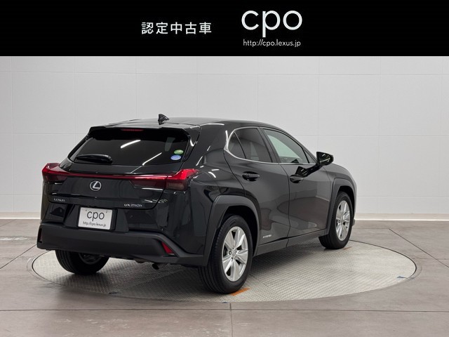 レクサス UX250h バージョンC