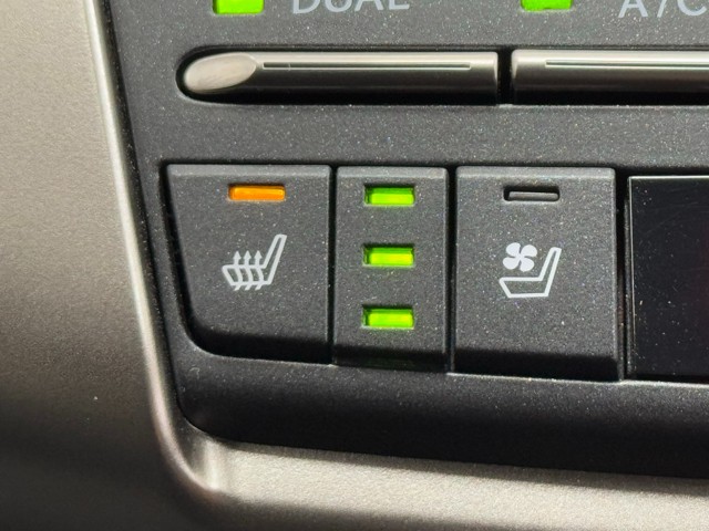 レクサス NX300h Cool&Bright