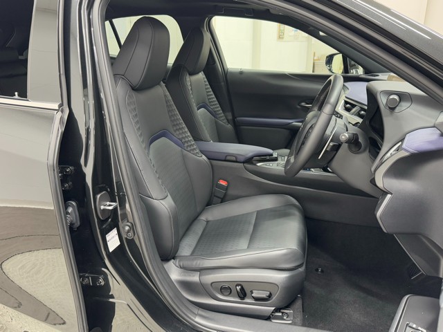 レクサス UX250h UrbanElegance