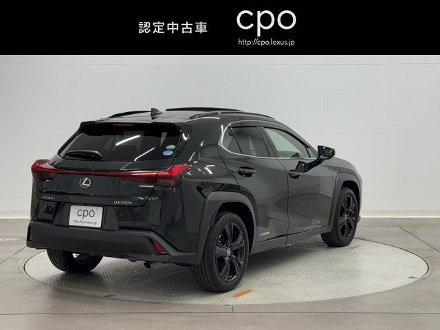 レクサス UX250h UrbanElegance