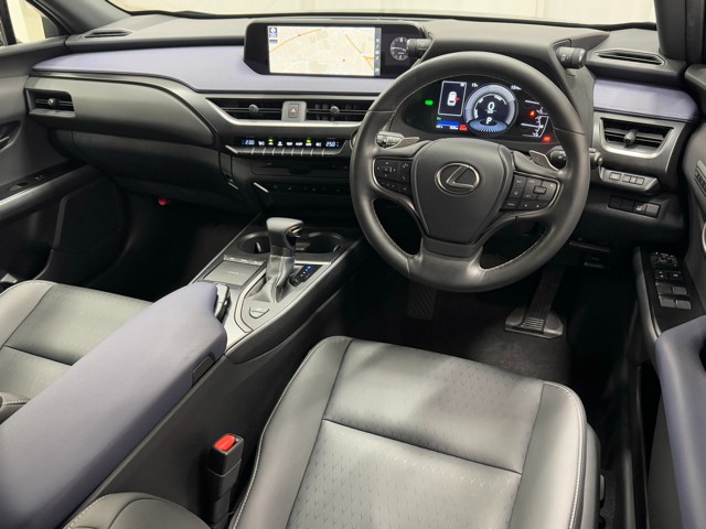 レクサス UX250h UrbanElegance