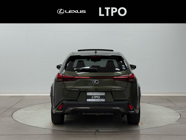 レクサス UX250h Fスポーツ