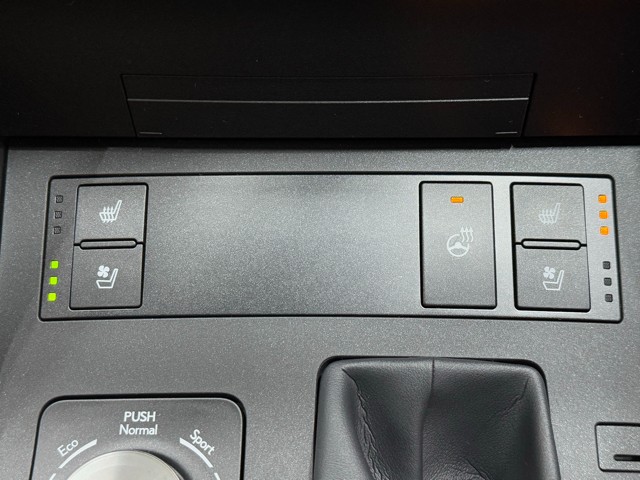 レクサス IS300h VER-L