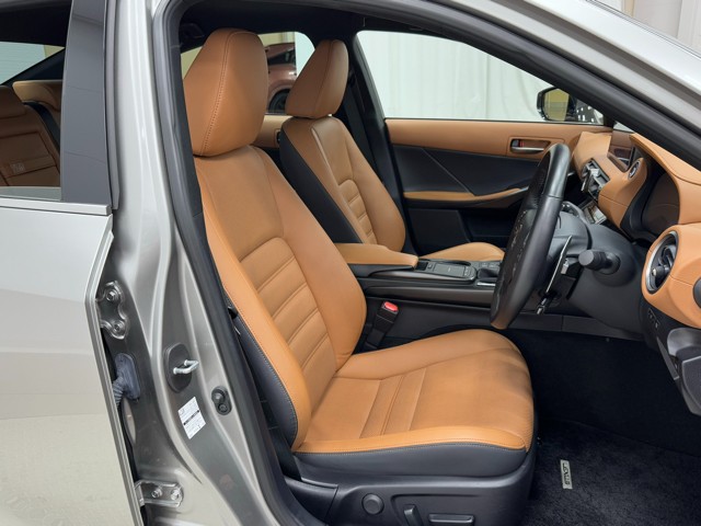 レクサス IS300h VER-L