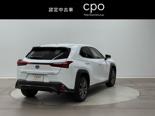 レクサス UX250h Fスポーツ