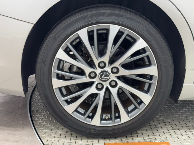 レクサス ES300h