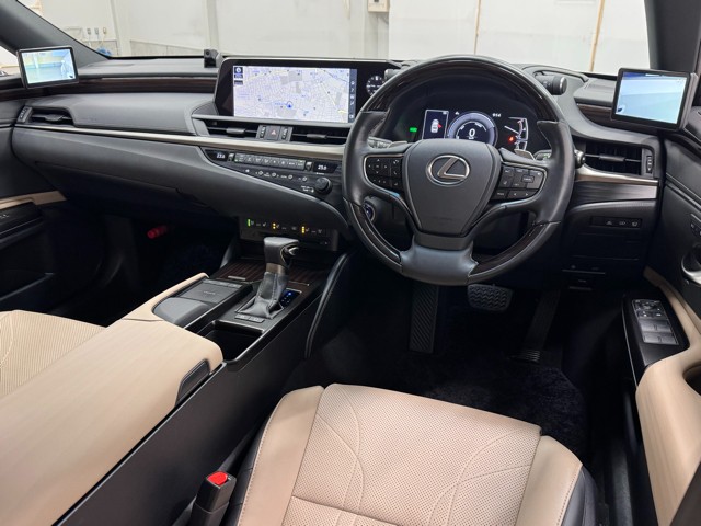 レクサス ES300h バージョンL