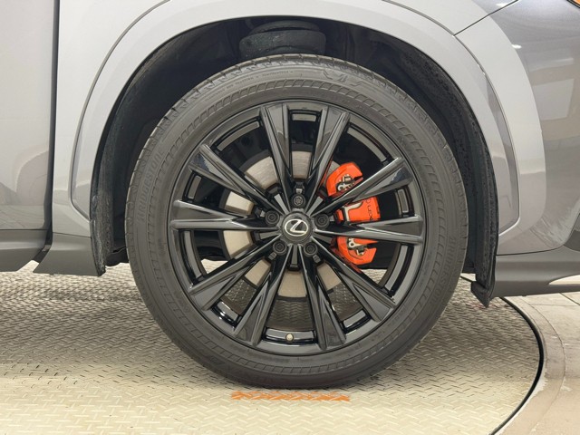 レクサス NX450h+ Fスポーツ