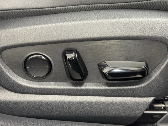 レクサス UX300h VER-L