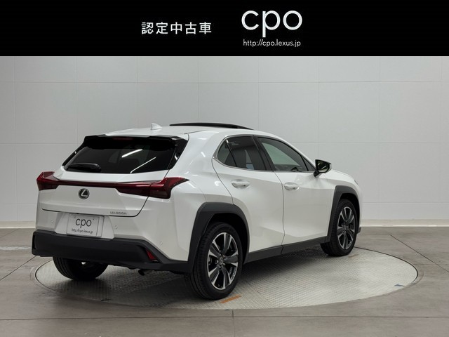 レクサス UX300h VER-L