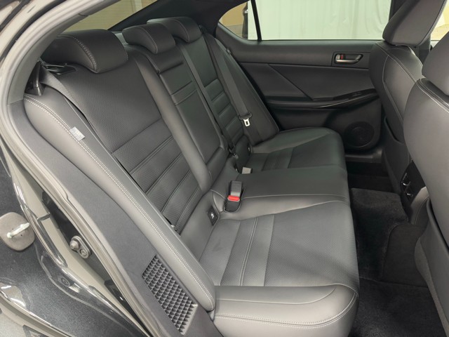 レクサス IS300h VER-L