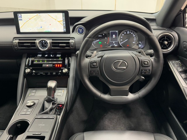 レクサス IS300h VER-L