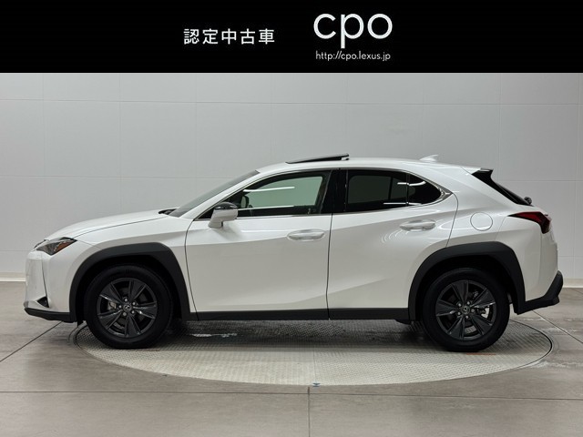 レクサス UX300h バージョンC