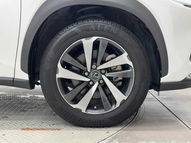 レクサス NX300h IーPKG