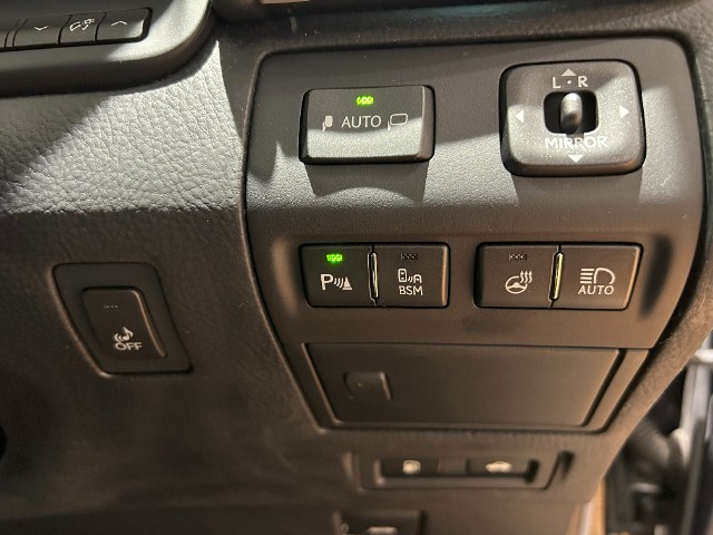 レクサス LS600h F SPORT