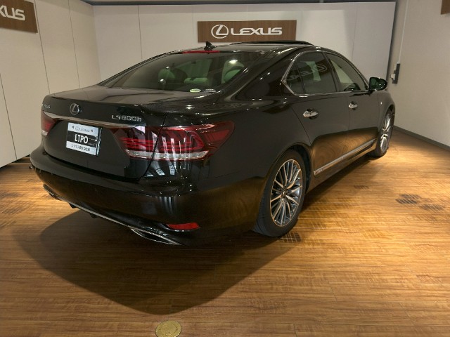 レクサス LS600h F SPORT