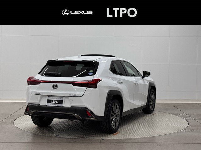 レクサス UX200 F SPORT