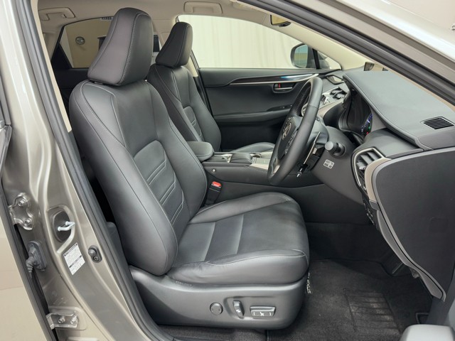 レクサス NX300h VER-L
