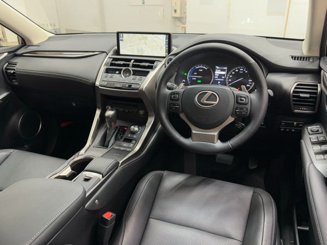 レクサス NX300h VER-L