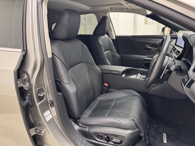 レクサス ES300h バージョンL