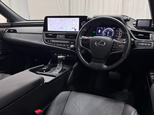 レクサス ES300h バージョンL