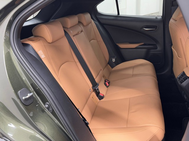 レクサス UX250h バージョンL