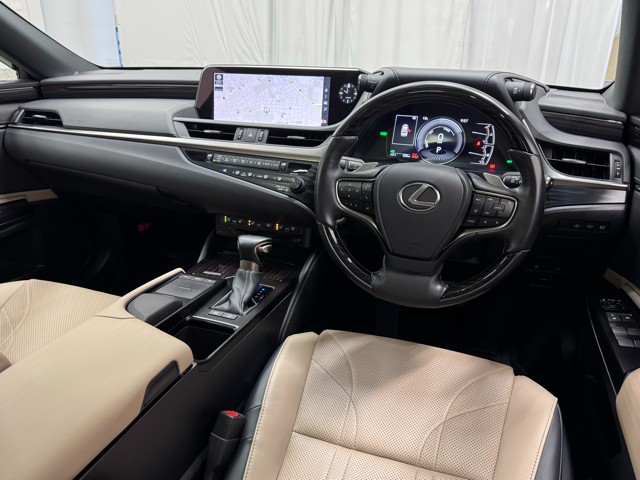 レクサス ES300h バージョンL