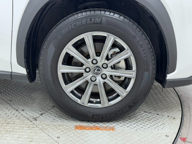 レクサス NX300h Iパッケージ