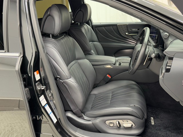 レクサス LS500h EXECUTIVE