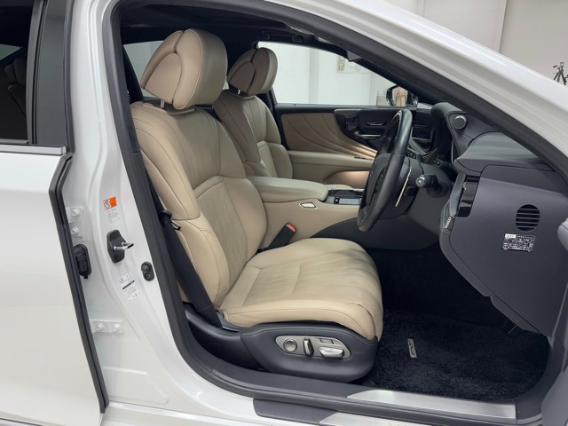 レクサス LS500h バージョンL