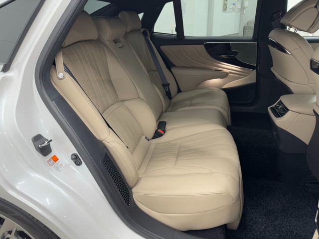 レクサス LS500h バージョンL