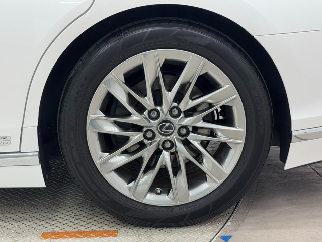 レクサス LS500h バージョンL
