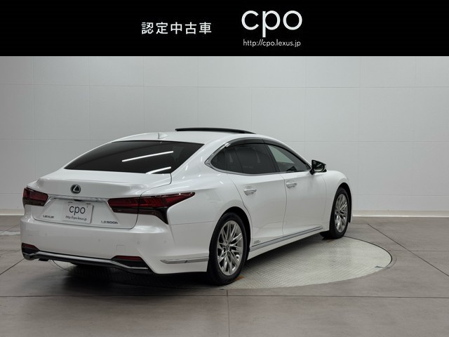 レクサス LS500h バージョンL